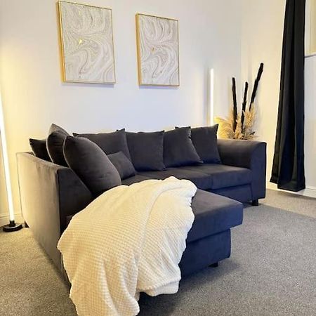 Luxury Cozy 3 Bed Apartment 5Mins From City - Free Parking! Nottingham Ngoại thất bức ảnh