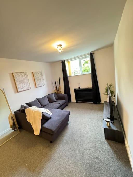 Luxury Cozy 3 Bed Apartment 5Mins From City - Free Parking! Nottingham Ngoại thất bức ảnh