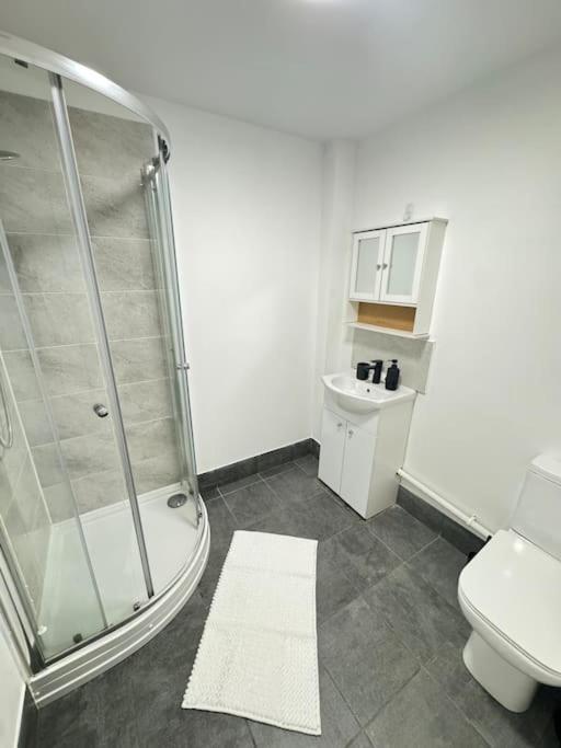 Luxury Cozy 3 Bed Apartment 5Mins From City - Free Parking! Nottingham Ngoại thất bức ảnh